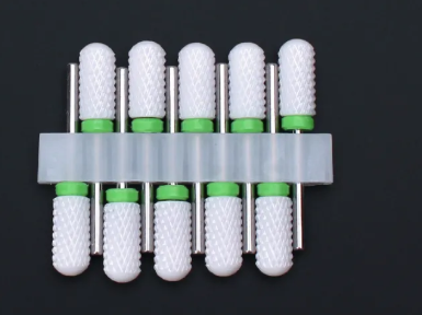 Set de 10 embouts céramique à tête ronde et anneau vert, gros grain